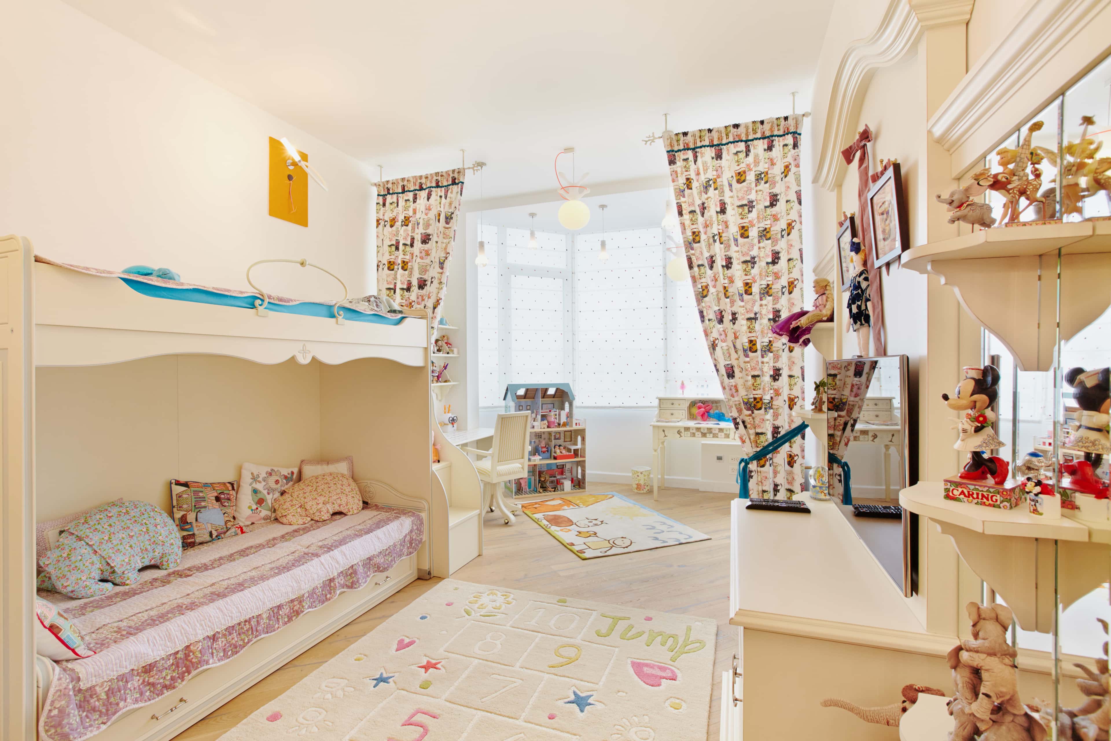 Оформление интерьера детской. Фото № 36789.