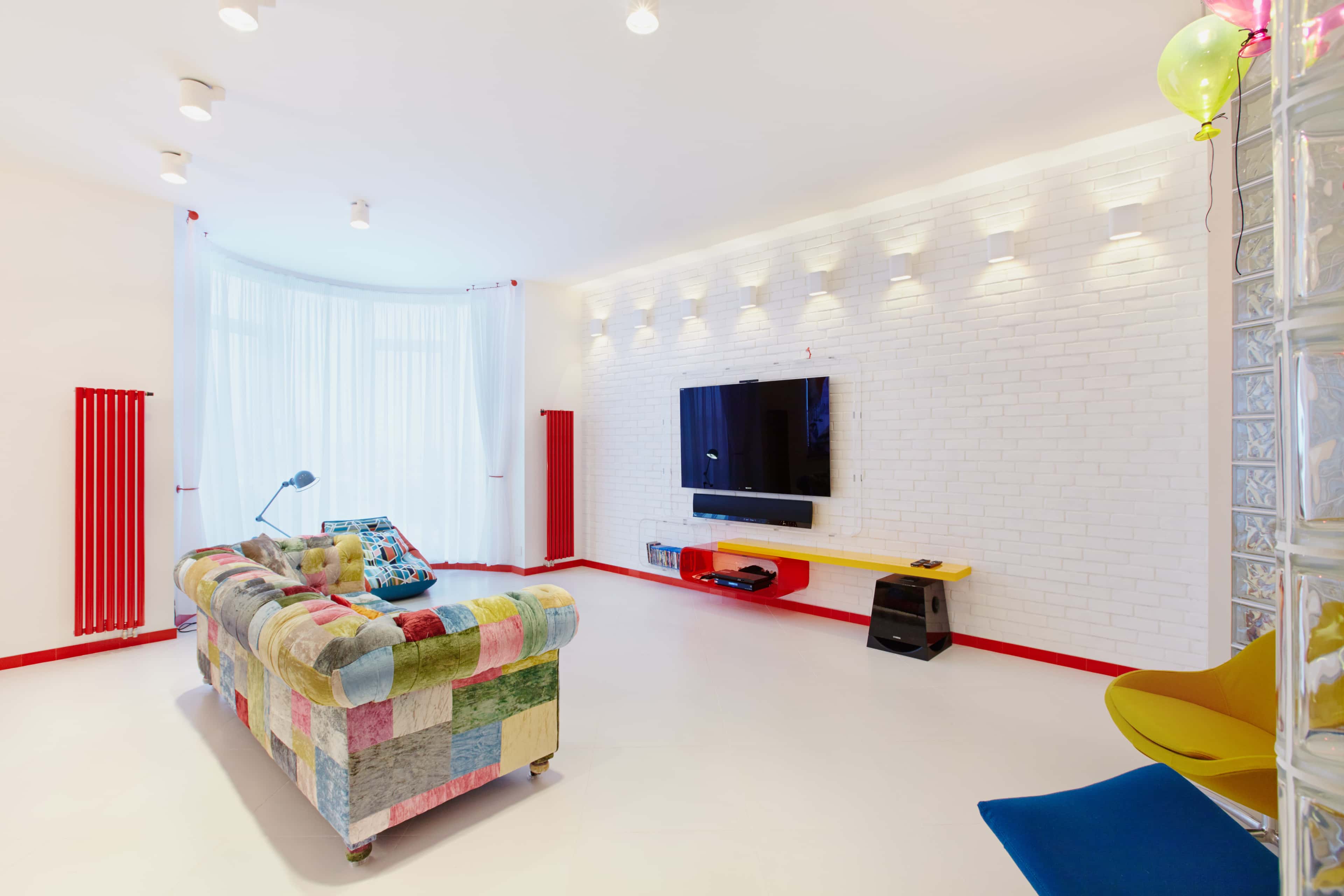 Оформление интерьера гостиной. Фото № 36819.