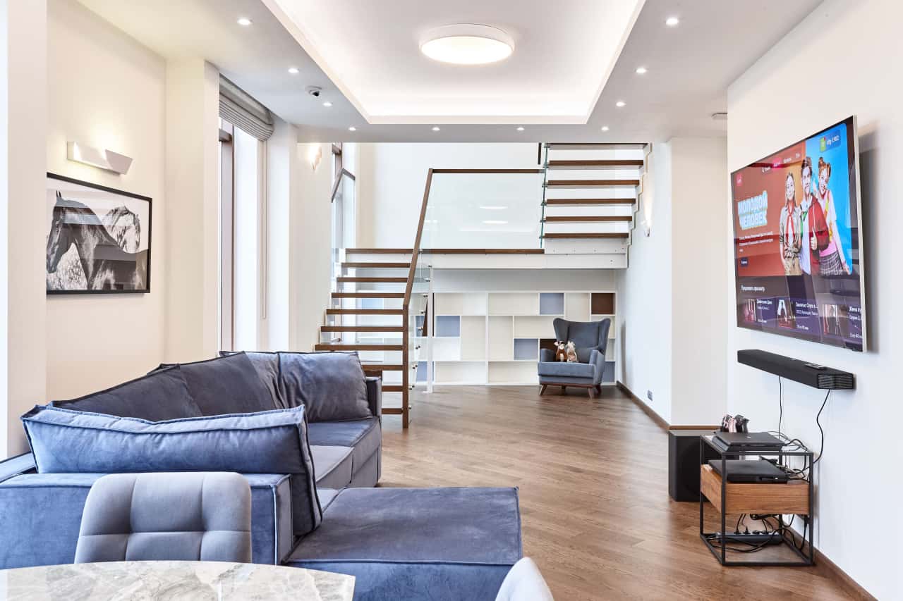 Гостиная в двухуровневой квартире