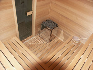 Деревянные полы в бане. Фото 01