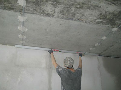 Использование штукатурки для отделки потолка - плюсы и минусы. Фото 05