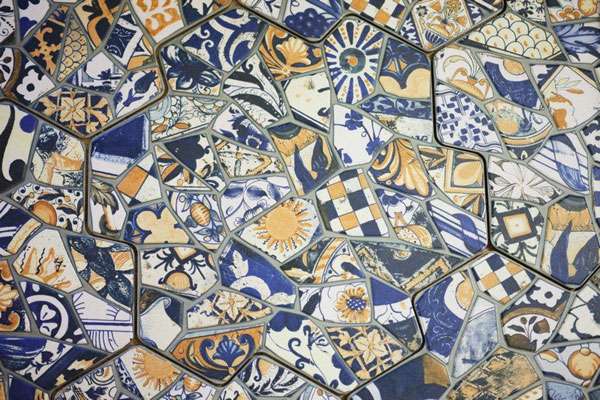 По стопам Гауди: мозаика из битой плитки. Фото 05