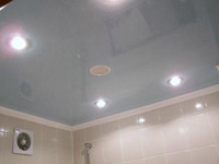 Подвесной потолок для ванной. Фото 01