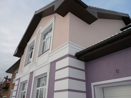 Фасадные системы в малоэтажном домостроении:  навесные вентилируемые и штукатурные фасады. Фото 01