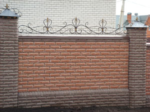 Ограда современного дома | Статья от Вира-АртСтрой. Фото 03