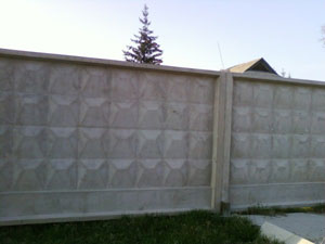 Ограда современного дома. Фото 02