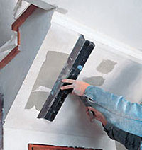 Трещины на потолке или на стенах – как с ними бороться после ремонта? | Статья от Вира-АртСтрой. Фото 02
