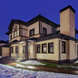 Дом в коттеджном поселке на Новой Риге – 450 м² Дом в коттеджном поселке на Новой Риге – 450 м²