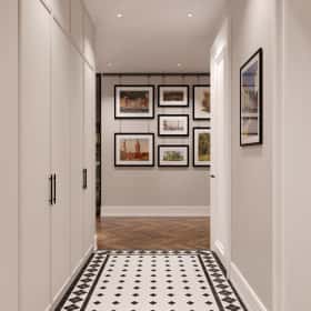 Дух Монмартра. Дизайн и ремонт квартиры 101м2 в ЖК Врубеля 4 во французской классике. Прихожая, фото 03