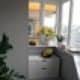 Кухня с глянцевыми поверхностями цвета заварного крема. Дизайн и ремонт квартиры в ЖК «Альбатрос» — Литературный минимализм. Фото 022