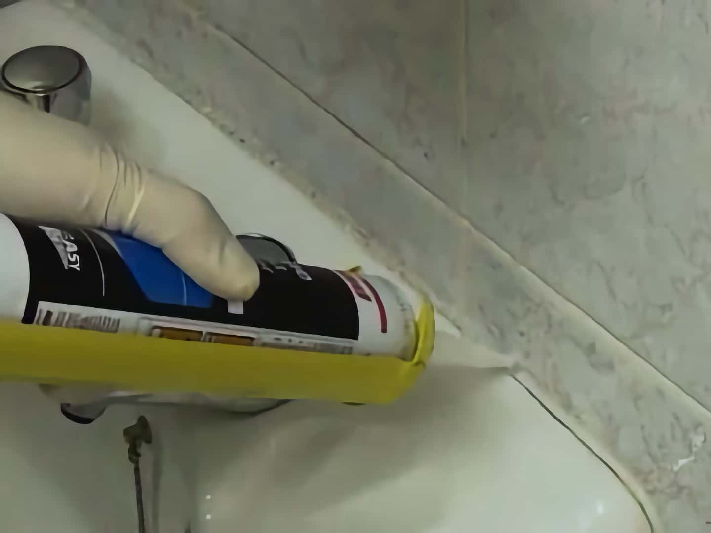Как выбрать плиточный клей