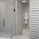 Ванная комната с ванной около панорамного зеркала. Дизайн и ремонт квартиры в ЖК «Крылатские холмы» — Гармония формы. Фото 0149