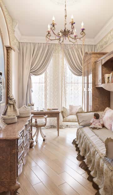 Кровать встроенная в стеллажи по стене в детской