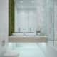 Ванная с белой ванной и большим окном. Интерьер в стиле минимализм. Фото 042