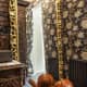 Каминная комната в стиле Гранж. Дизайн и ремонт квартиры в Большом Овчинниковском переулке — Аристократический гранж. Фото 071