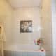 Ванная в стиле Современная классика. Квартира для барышни, ЖК «Каскад». Фото 019
