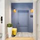Дверь из светлого дерева для ванной комнаты. Дизайн и ремонт квартиры в ЖК «Триколор» — Шкатулка с секретом. Фото 02
