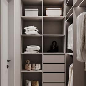 Скандинавский акцент. Дизайн и ремонт квартиры 95м2 ЖК Садовые кварталы в современном стиле. Гардеробная