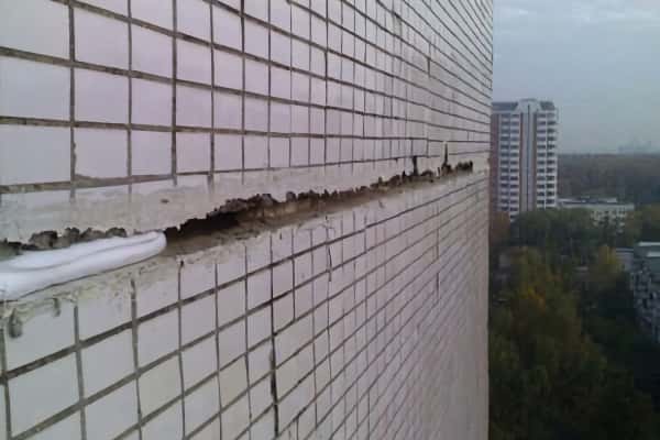 Использование мастик для герметизации стыков и межпанельных швов
