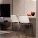 Оформление интерьера гостиной-кухни трехкомнатной квартиры в светло серый цвет в современном стиле. Фото № 62800.