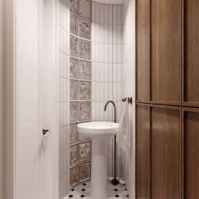 Дух Монмартра. Дизайн и ремонт квартиры 101м2 в ЖК Врубеля 4 во французской классике. Гостевой санузел