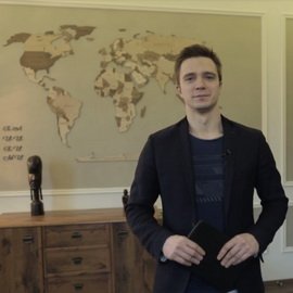Комната в колониальном стиле для передачи «Ремонт по-честному» на канале РЕН-ТВ