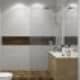 Плитка в ванной комнате светлого, кремового цвета. Дизайн и ремонт дома в КП «Антоновка» — Загородный минимализм. Фото 059