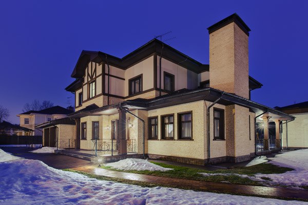 Дом в коттеджном поселке на Новой Риге – 450 м²