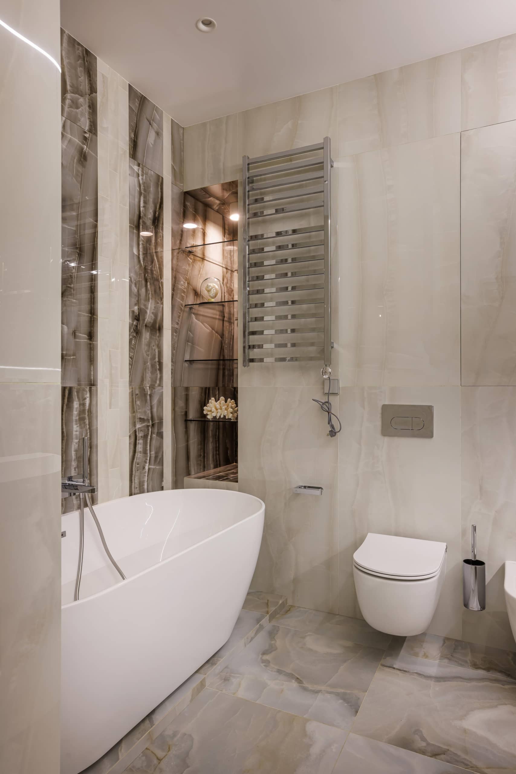 Оформление интерьера ванной комнаты в белый цвет. Фото № 71658.