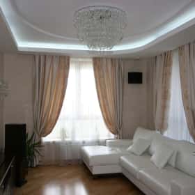 Гостиная-кухня, дизайн  квартиры в Wellton Park, Вира-АртСтрой