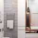 Украшение ванной комнаты деревянными панелями из вишневого дерева. Дизайн и ремонт квартиры в ЖК «Редсайд» — Смелые идеи. Фото 027