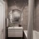 Перегородка в ванной сделана из стеклянных украшений. Интерьер и гламур. Фото 049