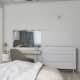 Широкая двухспальная кровать в белом цвете. Дизайн и ремонт квартиры в ЖК «Крылатские холмы» — Гармония формы. Фото 0107