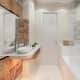 Прямоугольная ванная белого цвета современного стиля. Дизайн и ремонт квартиры в Павшино — Космическое путешествие. Фото 024