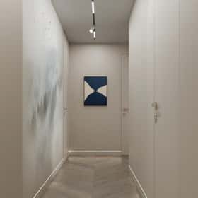 Сочный синий. Дизайн и ремонт квартиры 83м2 в ЖК Большая семерка в современном стиле. Прихожая и коридор, фото 04