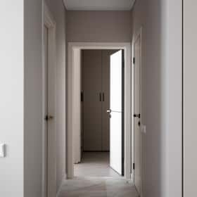 Деликатная классика. Дизайн и ремонт квартиры 65м2 в ЖК Кронштадтский 9 в современном классическом стиле. Прихожая и коридор, фото 03