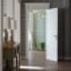 Светлый санузел в классическом стиле. Дизайн и ремонт дома в ЖК «Мишино» — Яркий взгляд на вещи. Фото 03