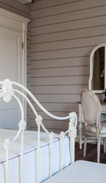 Белый туалетный столик в стиле прованс