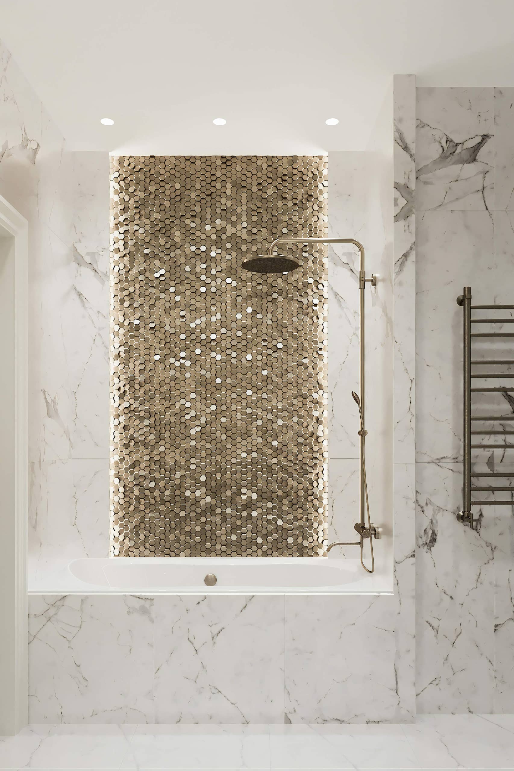 Золотое мозаичное панно над ванной