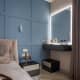 Оформление интерьера спальни в синий цвет. Фото № 70676.