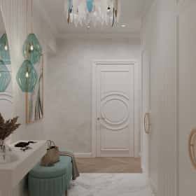 Фотографии прихожих. Диалог поколений. Дизайн и ремонт квартиры 93м2 ЖК Хэдлайнер в неоклассике. Прихожая, фото 01.