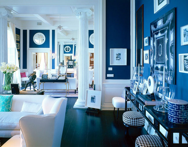 Дизайн квартиры в синем цвете в современном стиле