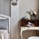 Зеркало с витиеватой рамкой для ванной комнаты. Дизайн и ремонт квартиры в ЖК «Мичурино-Запад» — Сладкая жизнь. Фото 027