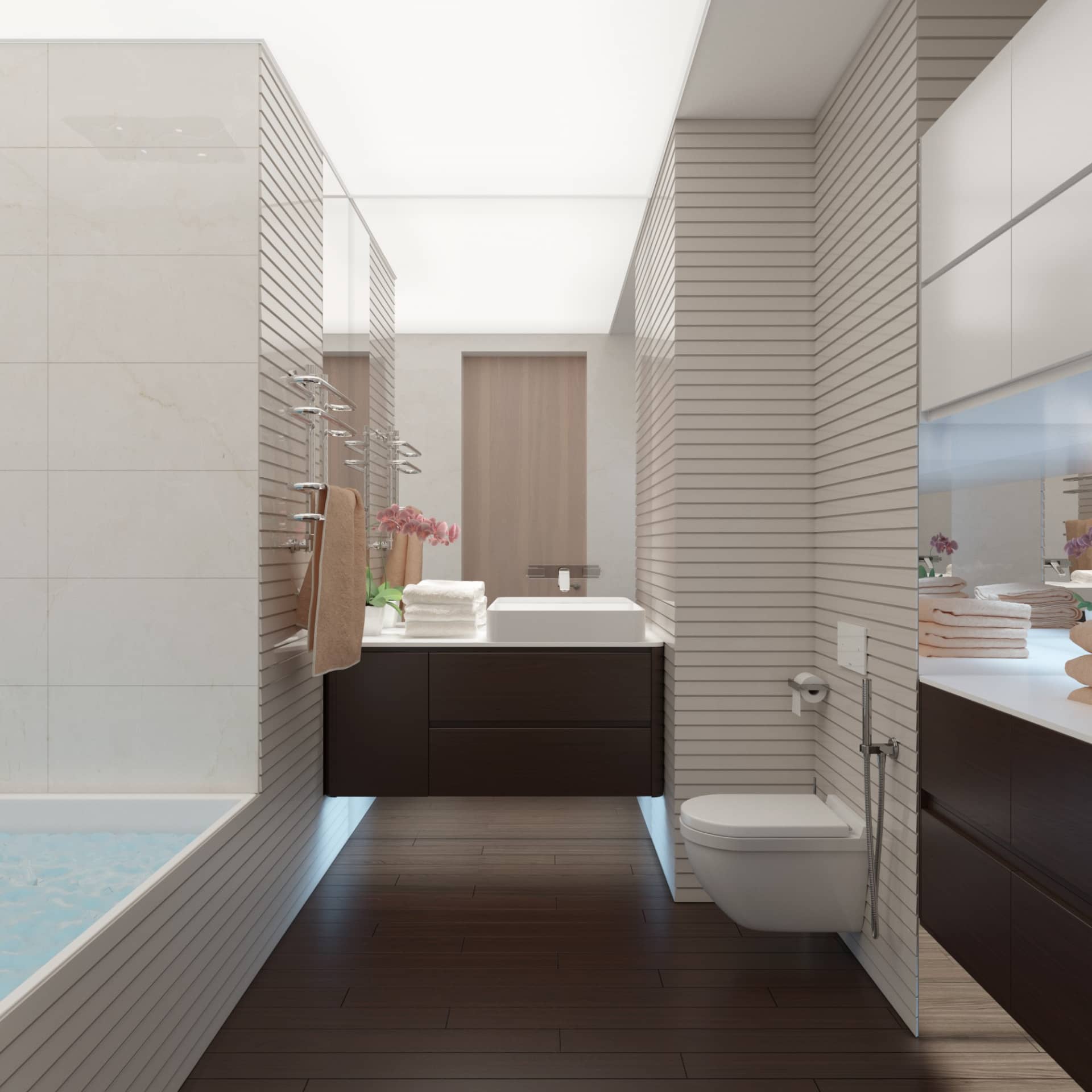 Ванная комната выполнена в белых и кремовых оттенках