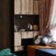 Шкаф в детской светлого лилового оттенка в горошек. Дизайн и ремонт квартиры в ЖК «Wellton Park» — Алиса в стране чудес. Фото 09