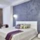Современная спальня с деталями оттенков лилового и малинового цвета. Дизайн и ремонт спален в разных стилях. Фото 03