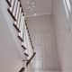 Подсветка под ступенями лестницы. Дизайн и ремонт таунхауса в ЖК «Парк Авеню» — Изысканный комфорт. Фото 028