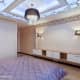 Света комнате добавляет необычная люстра под потолком. Дизайн и ремонт в квартире в Мытищах — Простая геометрия. Фото 022