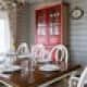 Классичекие барные стулья на кухне. Дизайн и ремонт дома в ЖК «Мишино» — Яркий взгляд на вещи. Фото 026